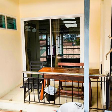 Nu Phuket Airport Resident 1 Bed & Breakfast Nai Yang Luaran gambar