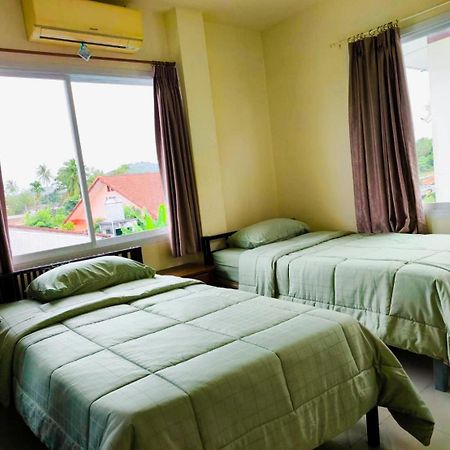 Nu Phuket Airport Resident 1 Bed & Breakfast Nai Yang Luaran gambar