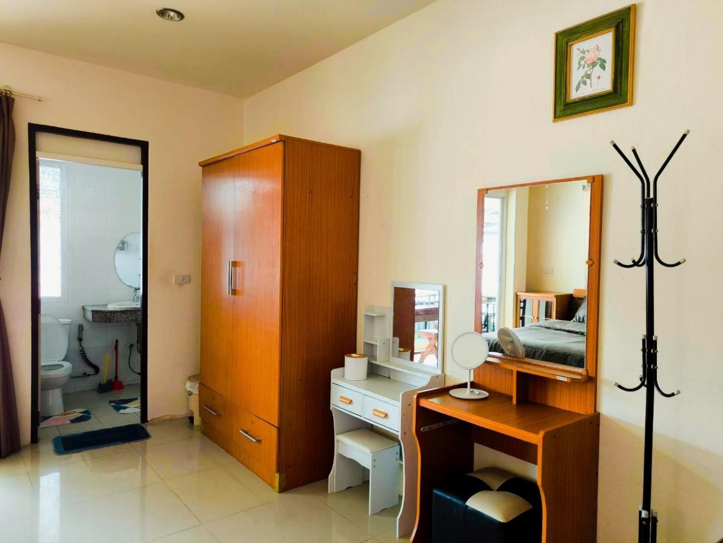 Nu Phuket Airport Resident 1 Bed & Breakfast Nai Yang Luaran gambar